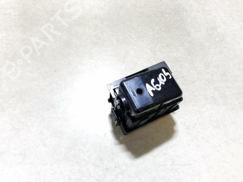 fuse-box-volvo-v70-iii-135-2007-2008-2009-2010-2011-2012-2013-2014-2015-2016-33067698 main image