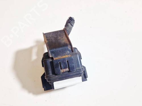 Used Fuse box Fuse box HONDA JAZZ III (GE_, GG_, GP_, ZA_) 1.4 (101 hp) 32584099 32584099