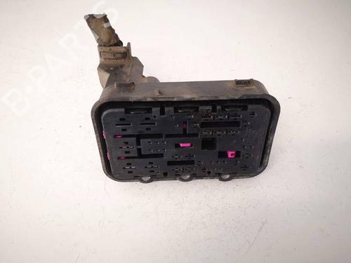 Used Fuse box Fuse box VW PASSAT B6 (3C2) 1.9 TDI (105 hp) 34110884 34110884