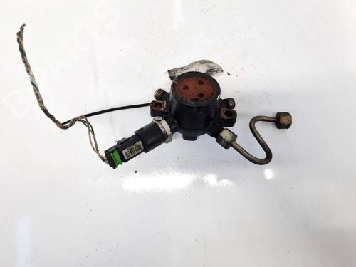 Used Injection rail Injection rail 35576883 35576883