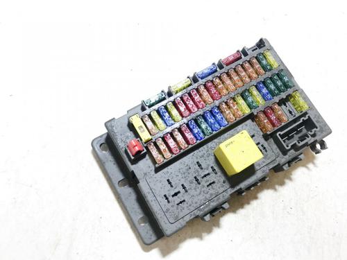 Used Fuse box Fuse box ROVER 75 (RJ) 2.0 CDT (115 hp) 33517913 33517913