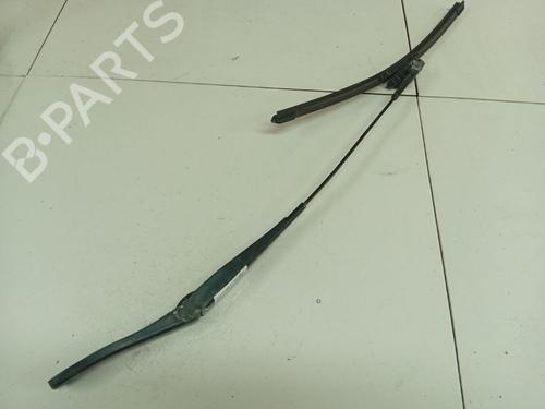 Used Front windshield wiper arm Front windshield wiper arm 38452327 38452327