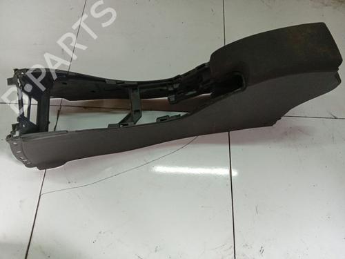 Used Armrest / Center console Armrest / Center console RENAULT MEGANE III Hatchback (BZ0/1_, B3_) 1.6 16V (BZ1B, BZ1H) (110 hp) 34946590 34946590