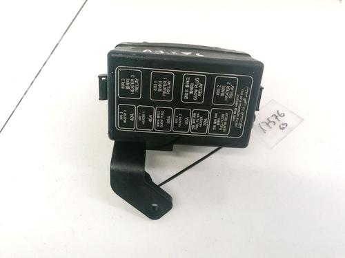 Used Fuse box Fuse box HYUNDAI SANTA FÉ II (CM) 2.0 CRDi (150 hp) 32898679 32898679