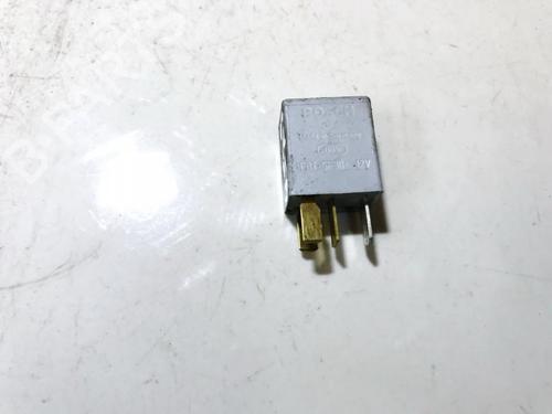 Used Electronic sensor Electronic sensor TOYOTA COROLLA Verso (ZER_, ZZE12_, R1_) 2.2 D-4D (AUR10_, AUR10R) (136 hp) 33520354 33520354