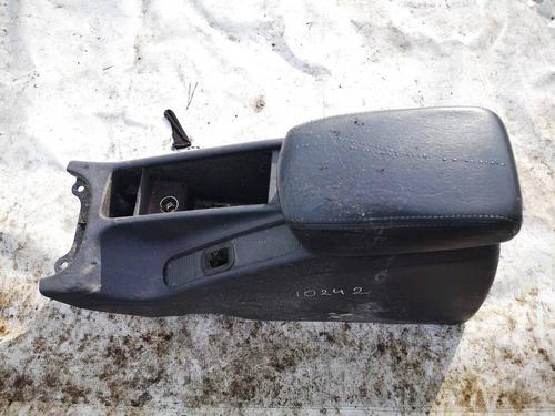 Used Armrest / Center console Armrest / Center console 35030898 35030898