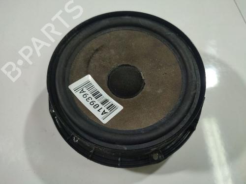 Used Speaker Speaker VW POLO IV (9N_, 9A_) 1.4 TDI (70 hp) 32548342 32548342