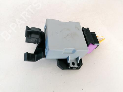 Used Electronic module Electronic module MERCEDES-BENZ A-CLASS (W168) A 140 (168.031, 168.131) (82 hp) 33095015 33095015