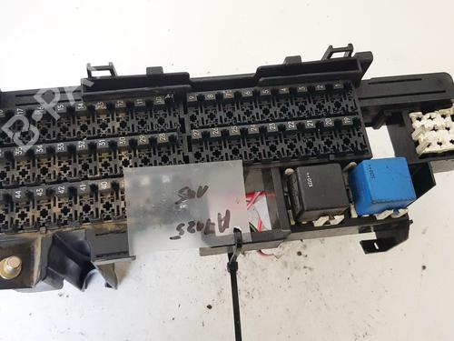 Used Fuse box Fuse box MERCEDES-BENZ VANEO (414) 1.7 CDI (414.700) (75 hp) 32878757 32878757