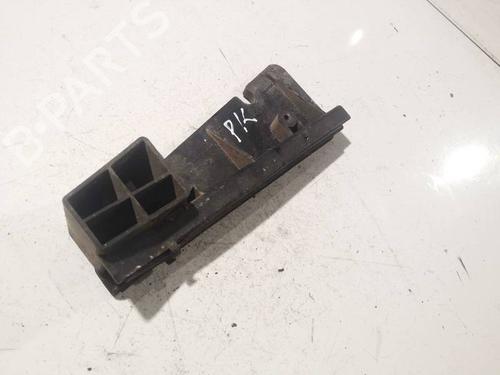 Used Front bumper bracket Front bumper bracket 38581424 38581424