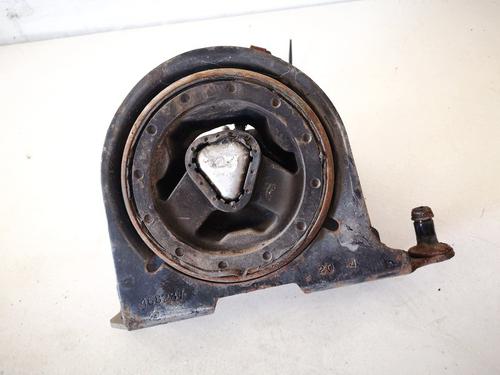 Used Engine mount Engine mount CHRYSLER VOYAGER IV (RG, RS) 2.5 CRD (141 hp) 32904608 32904608