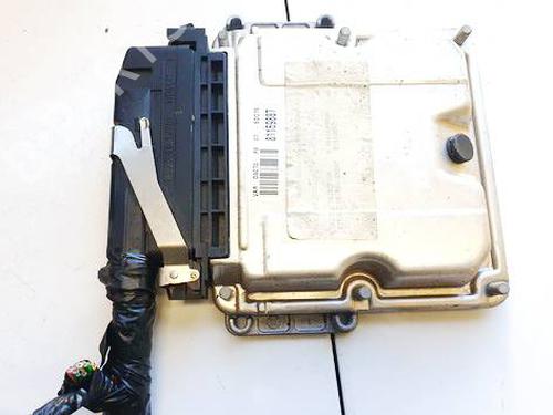 Used Engine control unit (ECU) Engine control unit (ECU) 32561640 32561640
