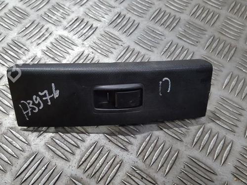 Used Switch Switch TOYOTA COROLLA Verso (ZER_, ZZE12_, R1_) 2.0 D-4D (CUR10_, CUR10R) (116 hp) 33498666 33498666