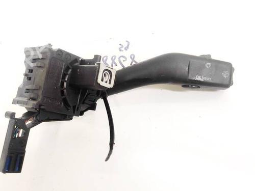 Used Warning switch Warning switch SKODA OCTAVIA II (1Z3) 2.0 TDI (140 hp) 35320225 35320225