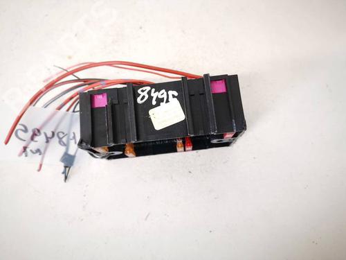 Fuse box VW TRANSPORTER T5 Van (7HA, 7HH, 7EA, 7EH) 2.5 TDI | BP32919548E1 - Image 3
