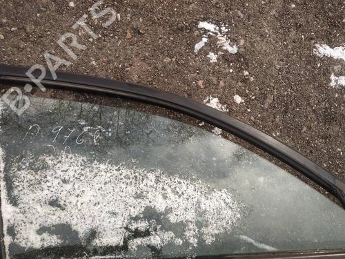 Used Front right door window Front right door window 35132677 35132677