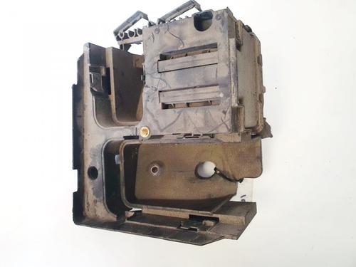 Used Fuse box Fuse box VW PASSAT B6 (3C2) 2.0 TDI (140 hp) 32903973 32903973