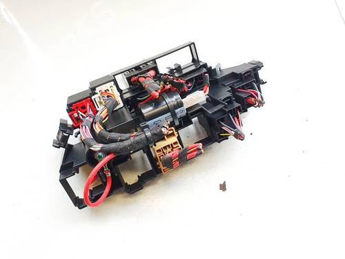 Fuse box AUDI A5 Convertible (8F7) 2.0 TDI | BP39158830E1 - Image 3