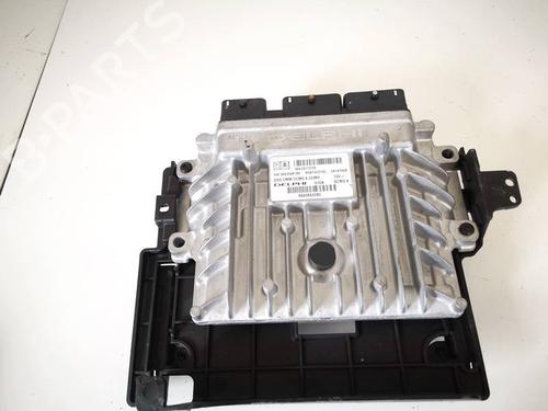 Used Engine control unit (ECU) Engine control unit (ECU) CITROËN C5 III (RD_) 2.0 HDi 140 (RDRHF8, RDRHFA, RDRHA8, RDRHAJ) (140 hp) 32957080 32957080