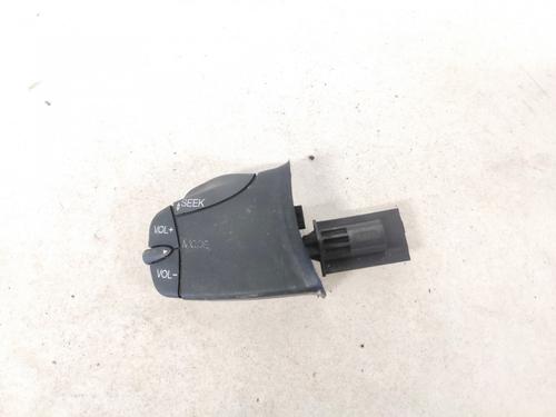 Used Steering wheel controls Steering wheel controls 35561213 35561213