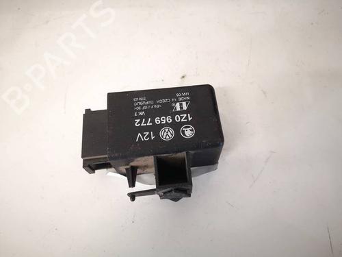 Used Electronic module SUBARU LEGACY IV Estate (BP) 2.0 AWD (BP5) (138 hp) 32531564