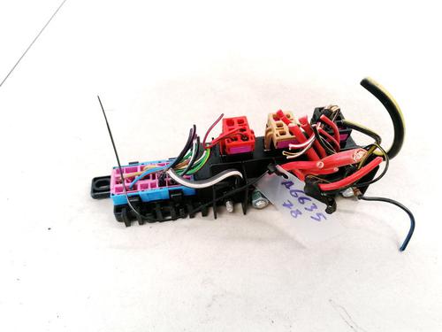 Used Fuse box Fuse box AUDI A4 B5 (8D2) 1.9 TDI (110 hp) 33079757 33079757