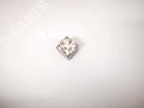 Electronic sensor AUDI 100 C4 Avant (4A5) 2.0 E | BP32890780M84 - Image 2