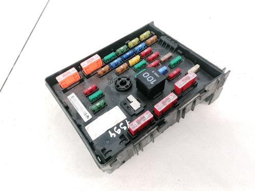 Used Fuse box Fuse box VW PASSAT B6 (3C2) 2.0 TDI (140 hp) 32888534 32888534