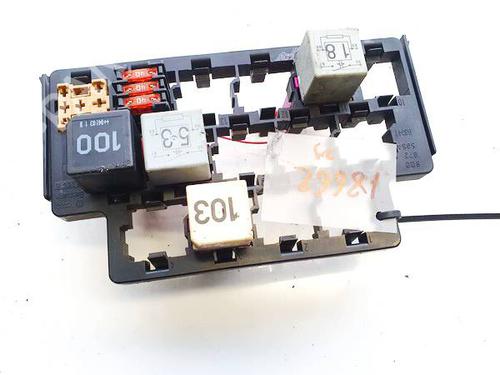 Used Fuse box Fuse box VW POLO IV (9N_, 9A_) 1.9 SDI (64 hp) 32926793 32926793