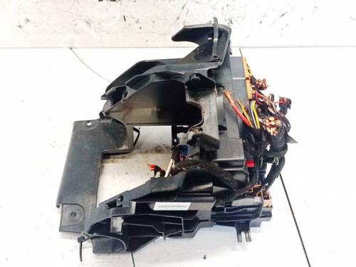 Used Fuse box Fuse box VW PASSAT B6 (3C2) 2.0 TDI (140 hp) 32948662 32948662