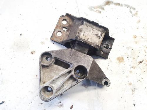 Used Engine mount Engine mount RENAULT SCÉNIC II (JM0/1_) 1.5 dCi (JM02, JM13) (101 hp) 32901018 32901018