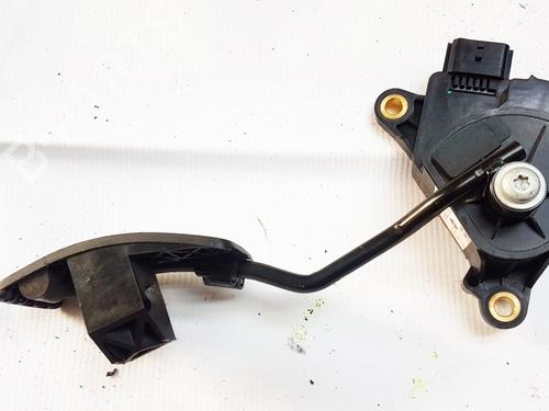 Used Pedal Pedal RENAULT KOLEOS I (HY_) 2.0 dCi (HY0K) (150 hp) 35871649 35871649