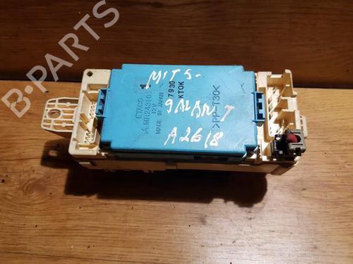 Used Fuse box Fuse box 33481930 33481930