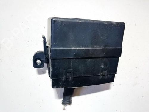 Used Fuse box Fuse box HYUNDAI SANTA FÉ II (CM) 2.2 CRDi (155 hp) 33504421 33504421