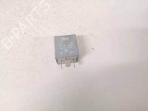 Used Electronic sensor Electronic sensor RENAULT ESPACE II (J/S63_) 2.1 TD (J633, J634, J/S635, J/S63D) (88 hp) 32890314 32890314
