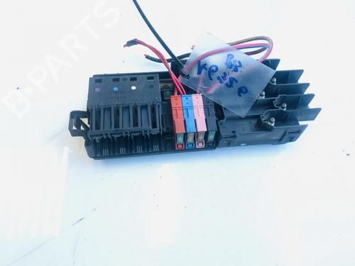 Used Fuse box Fuse box MERCEDES-BENZ E-CLASS (W211) E 220 CDI (211.006) (150 hp) 33095948 33095948