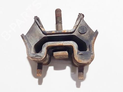 Used Engine mount Engine mount MERCEDES-BENZ M-CLASS (W163) ML 270 CDI (163.113) (163 hp) 33103358 33103358