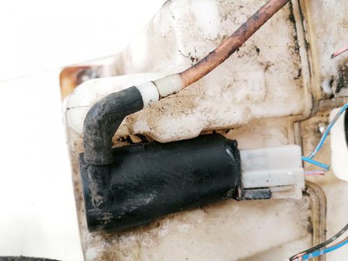 washer-pump-mazda-323-f-vi-hatchback-bj-1998-1999-2000-2001-2002-2003-2004-35542807 main image