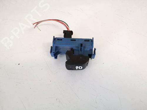 Used Switch Switch TOYOTA AVENSIS Saloon (_T27_) 2.0 D-4D (ADT270_, ADT270R) (126 hp) 32590774 32590774