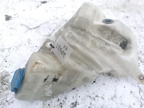 windscreen-washer-tank-audi-a4-b5-8d2-1994-1995-1996-1997-1998-1999-2000-2001-35391999 main image