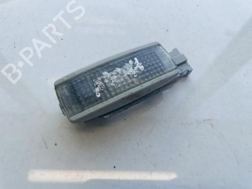 Plafonier Plafonier VW GOLF IV (1J1) 1.9 TDI (110 hp) 35506850 35506850