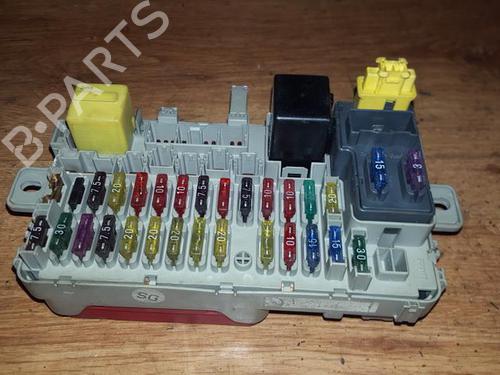 Used Fuse box Fuse box ROVER 400 II Hatchback (RT) 420 Di (105 hp) 33531040 33531040