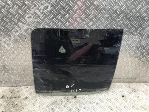 Dør rude ventre bagtil Dør rude ventre bagtil VW GOLF III (1H1) 1.9 TDI (90 hp) 35691925 35691925