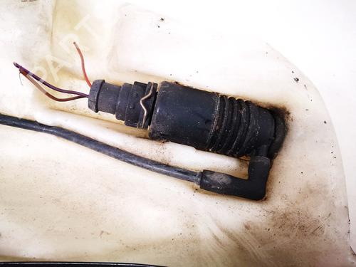 washer-pump-audi-a4-b5-8d2-1994-1995-1996-1997-1998-1999-2000-2001-35560585 main image