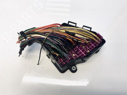 fuse-box-vw-passat-b5-variant-3b5-1997-1998-1999-2000-2001-33089101 main image