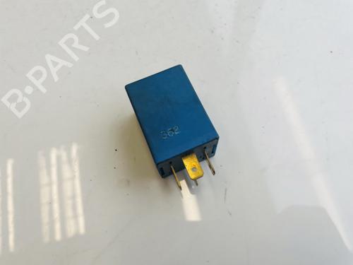 Used Electronic sensor Electronic sensor OPEL OMEGA B (V94) 2.5 DTI (F69, M69, P69) (150 hp) 32880486 32880486
