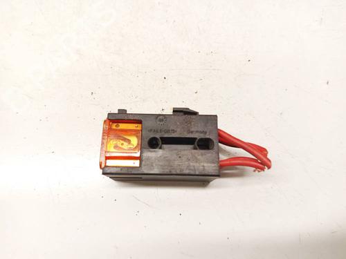 Used Fuse box Fuse box 32534412 32534412