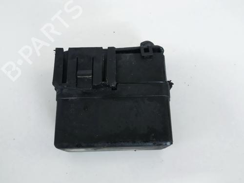 fuse-box-nissan-pathfinder-iii-r51-2005-32886562 main image