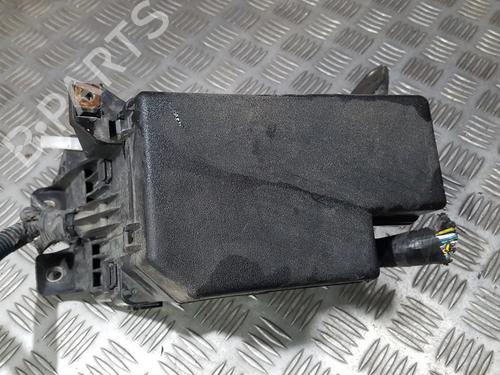 Used Fuse box Fuse box TOYOTA RAV 4 III (_A3_) 2.2 D 4WD (ALA30_, ALA30R) (136 hp) 33498639 33498639