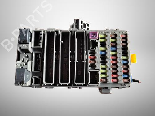 Used Fuse box Fuse box HONDA CIVIC VIII Saloon (FD, FA) 1.3 IMA (FA3, FD3) (95 hp) 32922055 32922055
